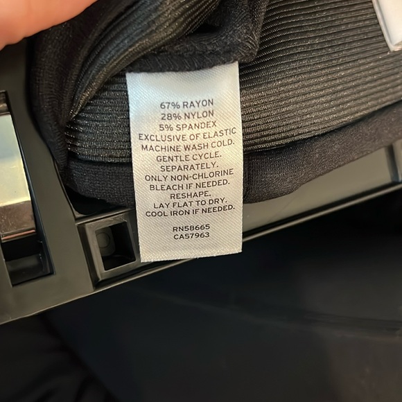 NORDSTROM RACK Essential Ponte Skirt NWT - Picture 8 of 10